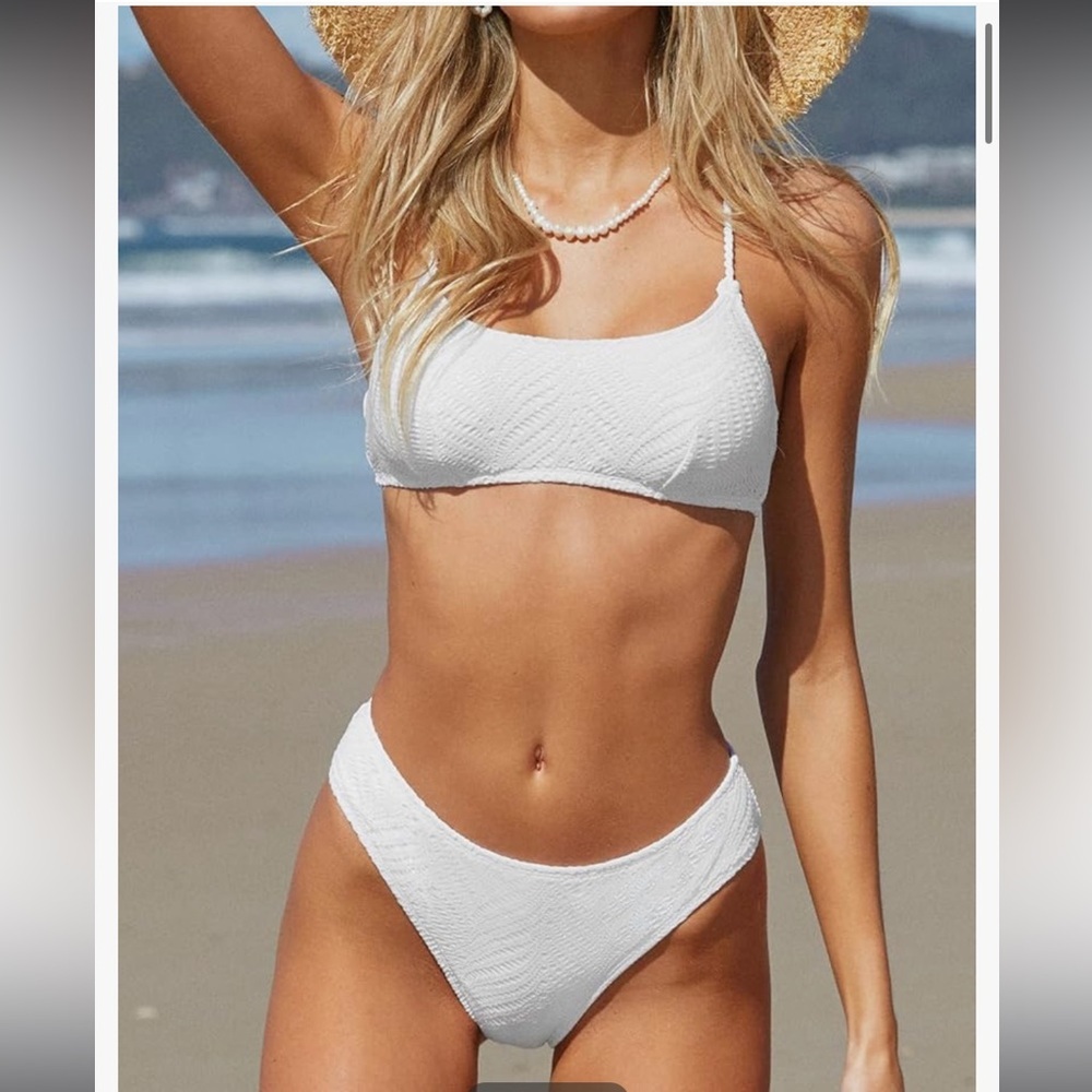 New CUPSHE Bikini Scoop Neck Crisscross Back Low Waist Bottom size‎ Large